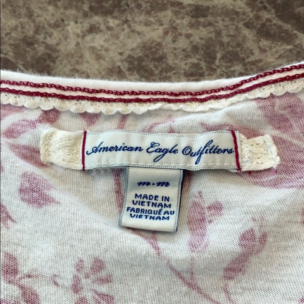 American Eagle floral 🦅 shirt - Picture 3 of 9